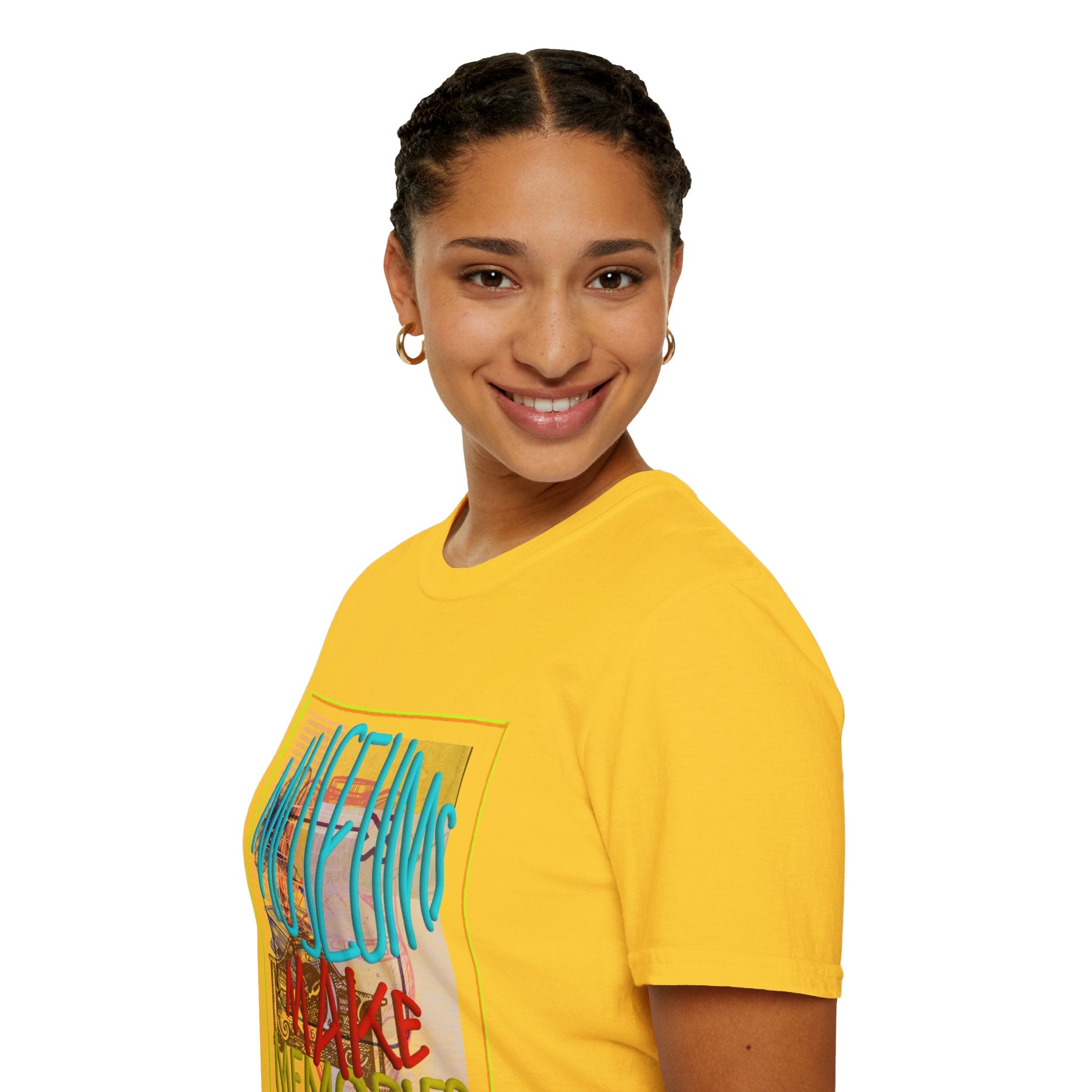 MUSEUMS MAKE MEMORIES Unisex Softstyle T-Shirt