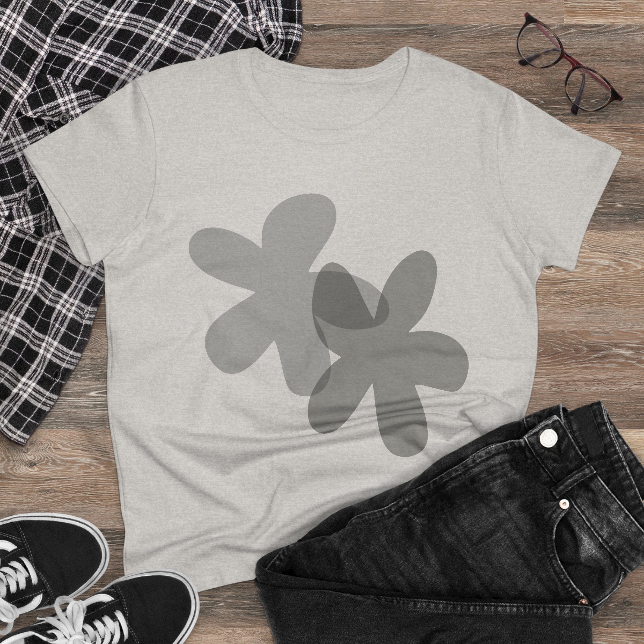 Trendy Women's Floral Cotton Tee - Casual Everyday Style