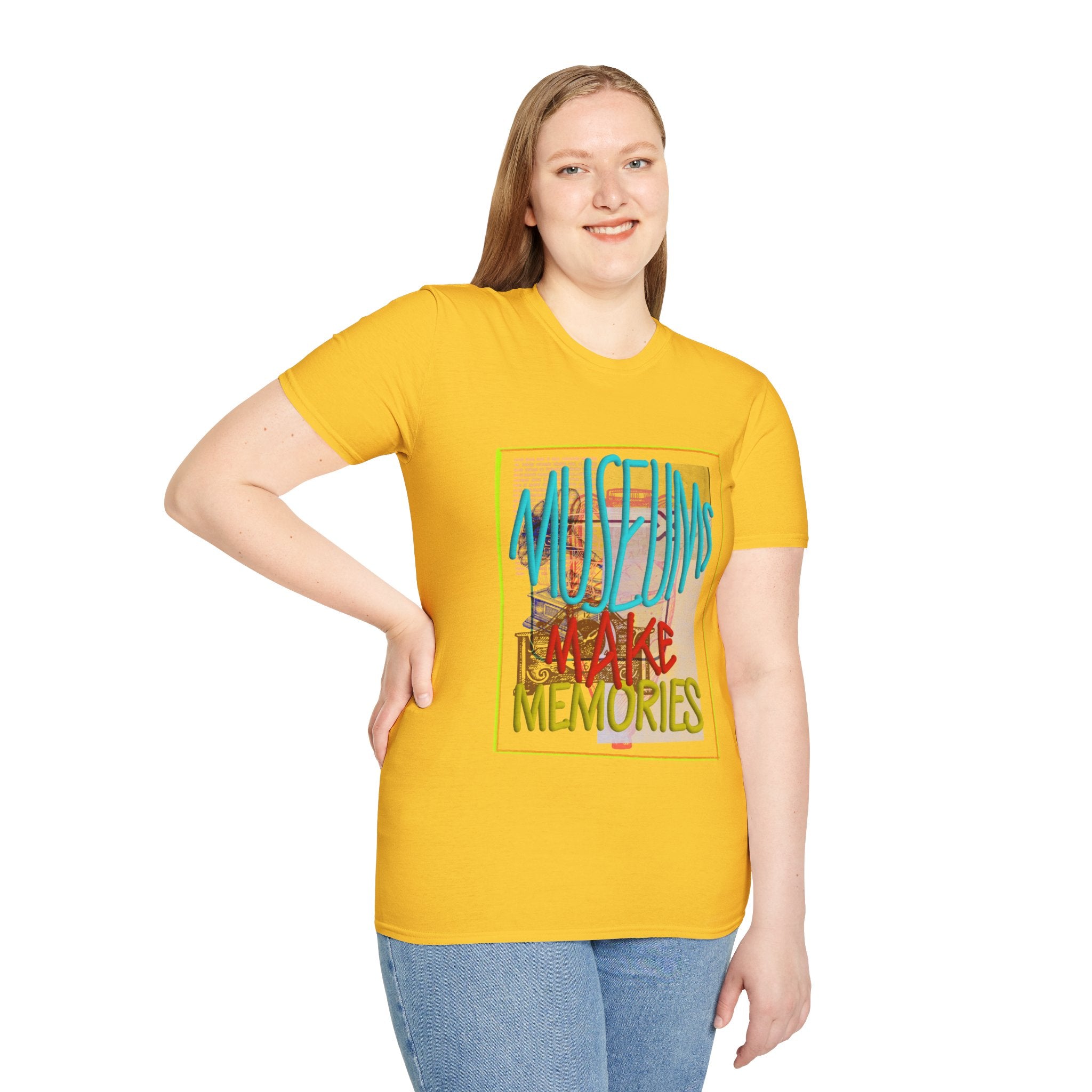 MUSEUMS MAKE MEMORIES Unisex Softstyle T-Shirt
