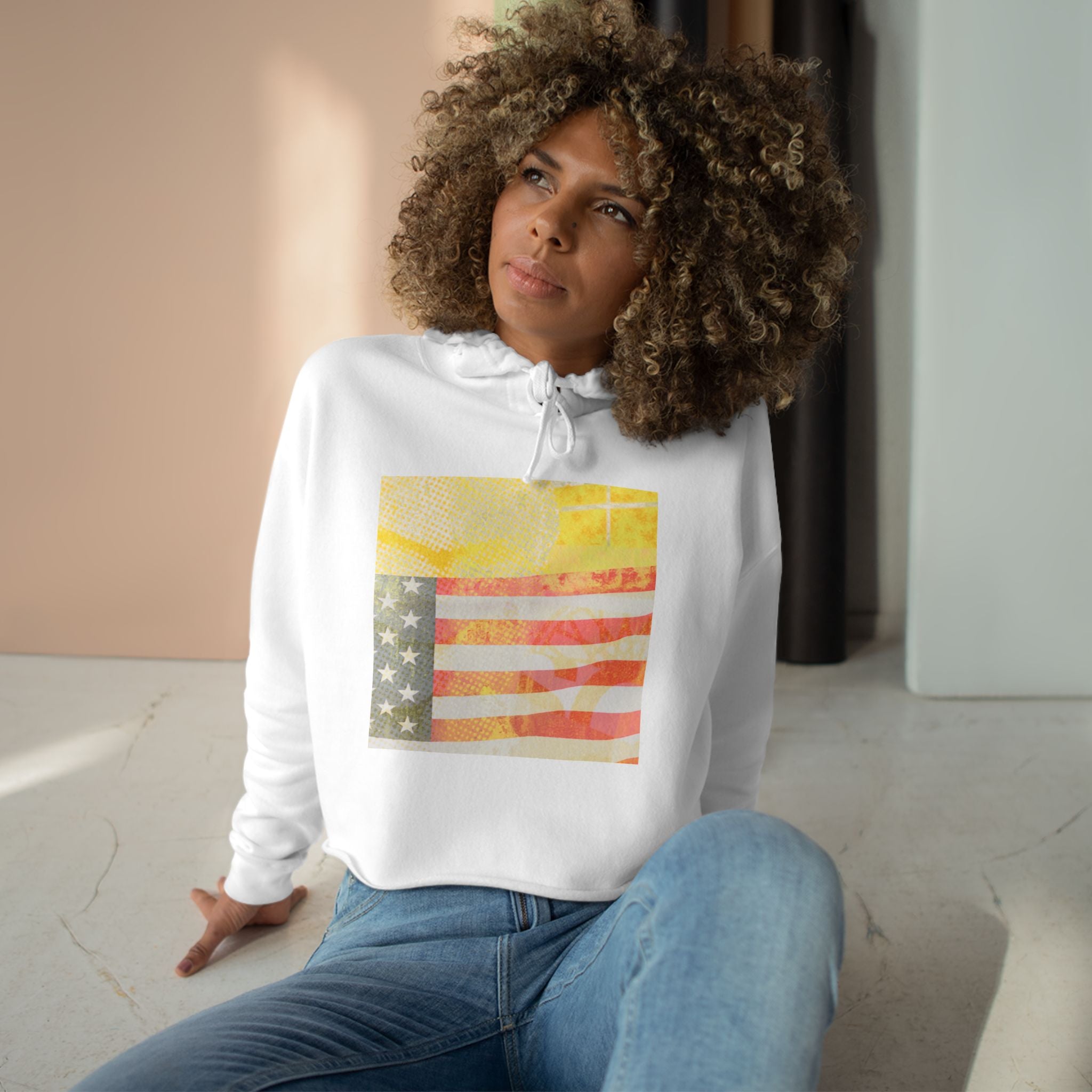 Vintage American Flag Crop Hoodie - Stylish & Trendy Apparel for Everyday Wear